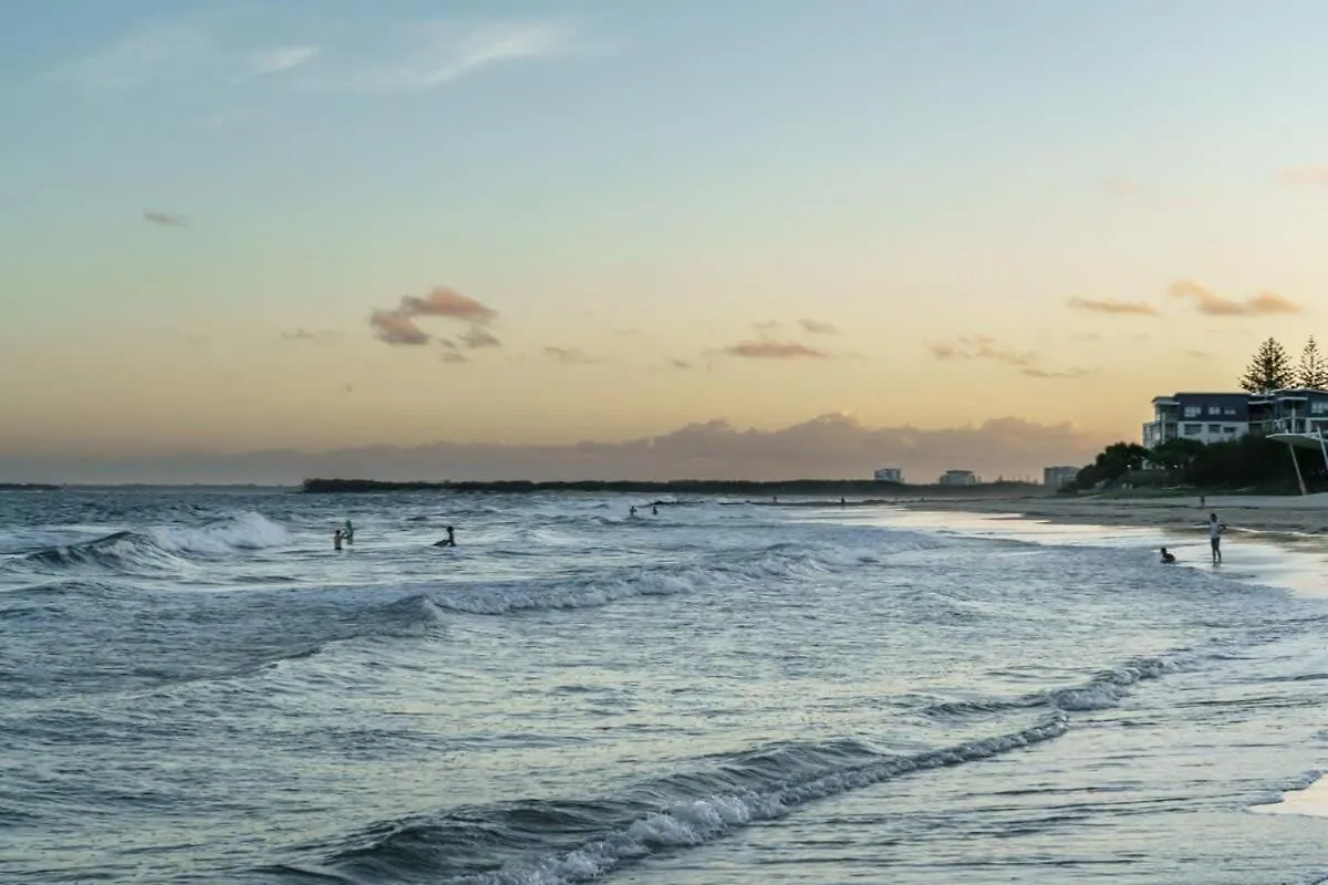Apartment Modern Seaside Oasis In Kings Beach Caloundra
